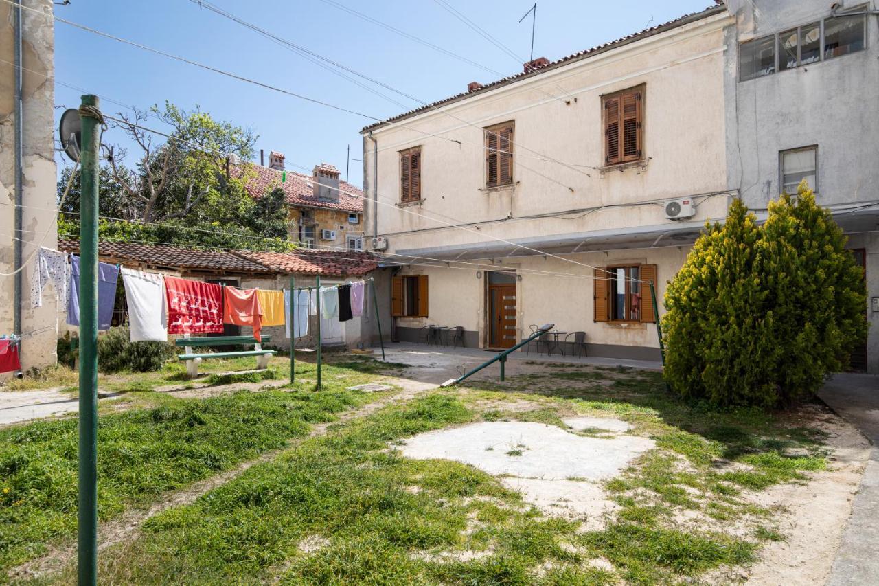 Centar City Pula Apartments Exterior foto
